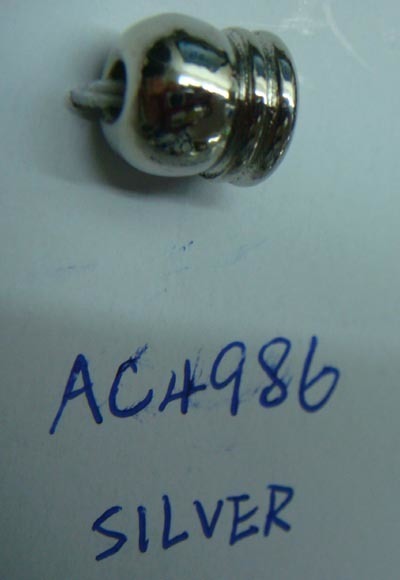 AC4986